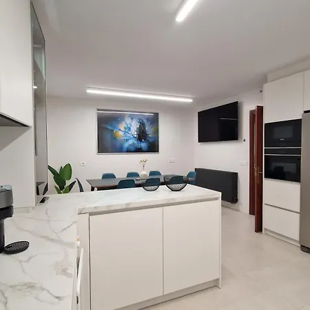 Lejlighed Vistas Mar Y Puerto - 200m2 Y Parking *