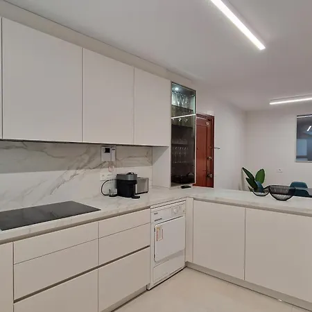 Vistas Mar Y Puerto - 200m2 Y Parking *