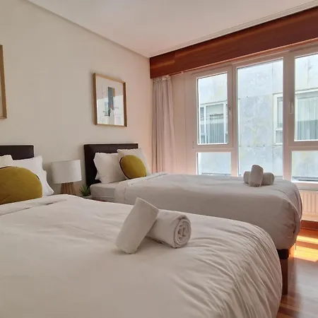 Vistas Mar Y Puerto - 200m2 Y Parking Apartment